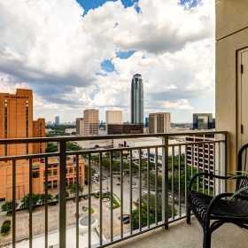 Downtown Views balcony with downtown views